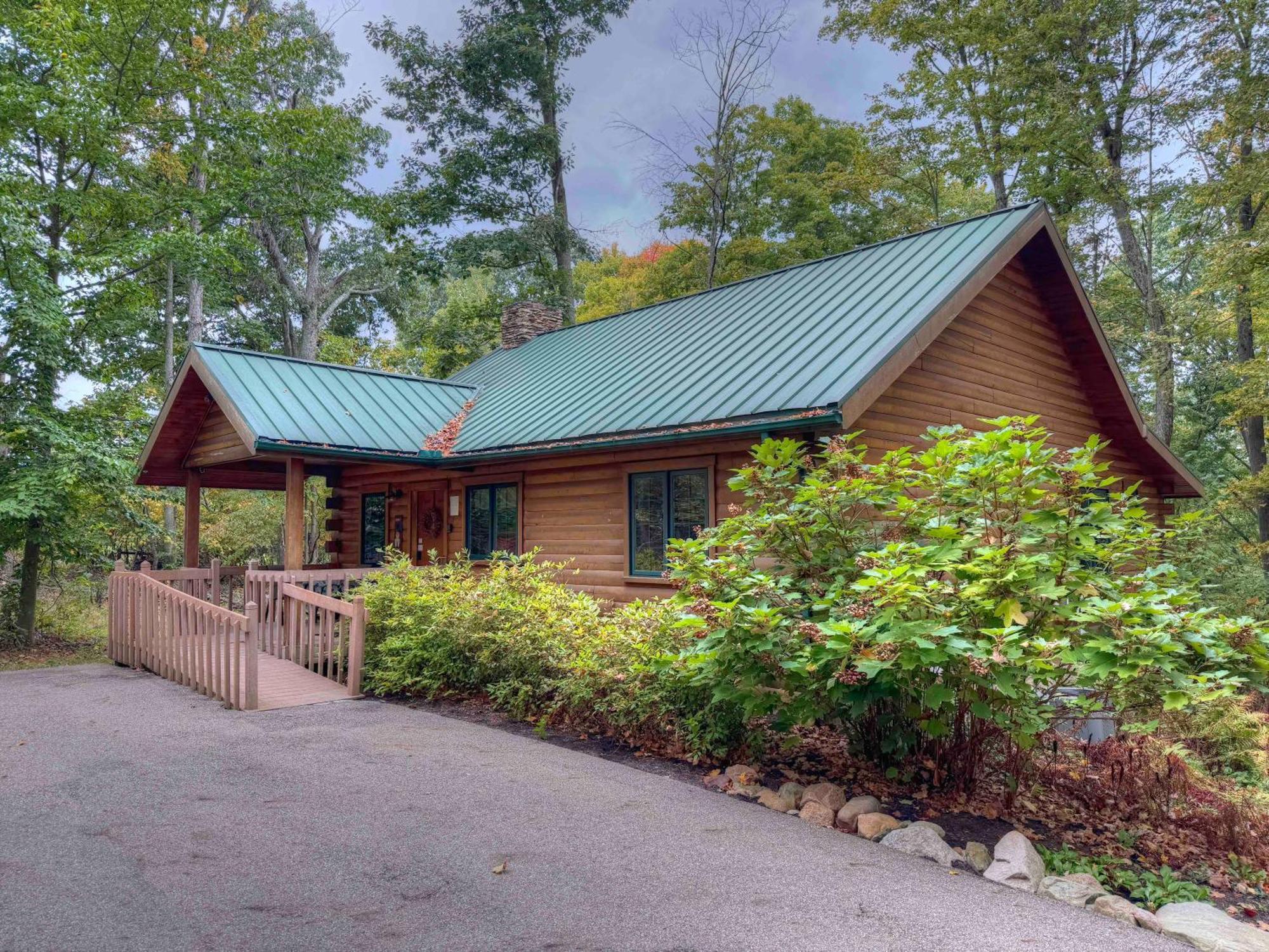 Ferngully Creek Cabins Millersburg Exterior foto